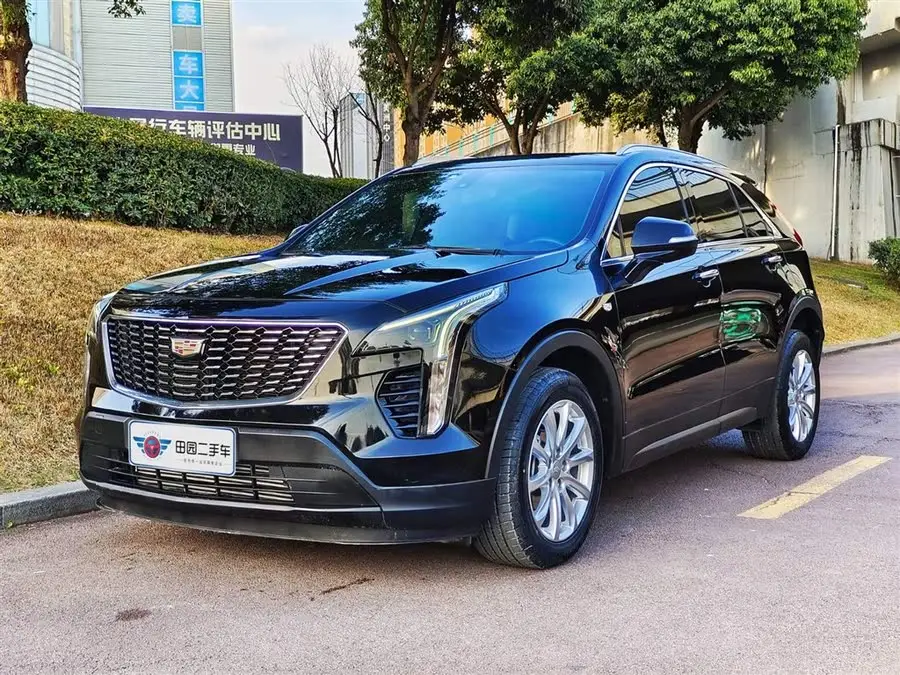 Cadillac XT4 2022 28T FWD Luxury