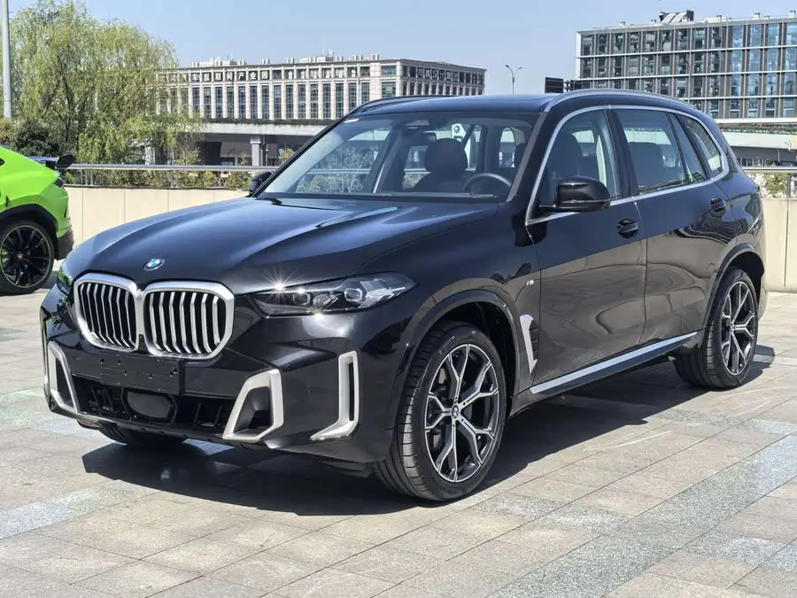 BMW X5 2023 xDrive 30Li Luxury M Sport Package