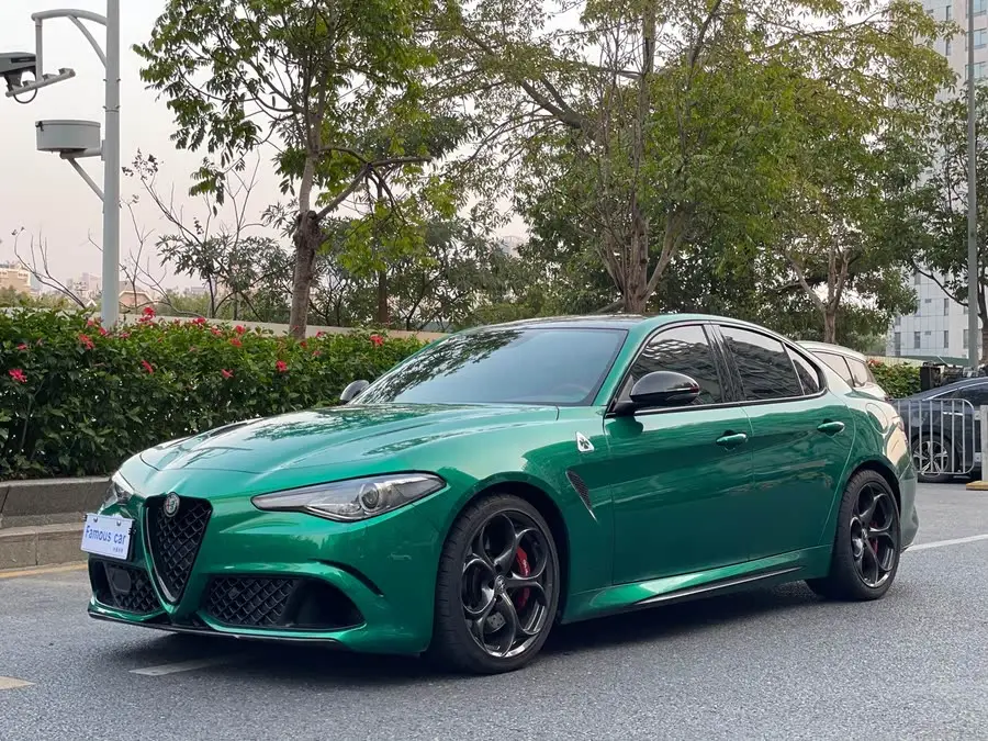 Giulia 2023 Model 2.9T V6 520HP Quadrifoglio
