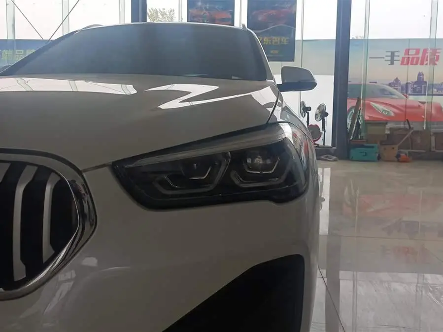 2022 BMW X1 sDrive25Li Leading Edition