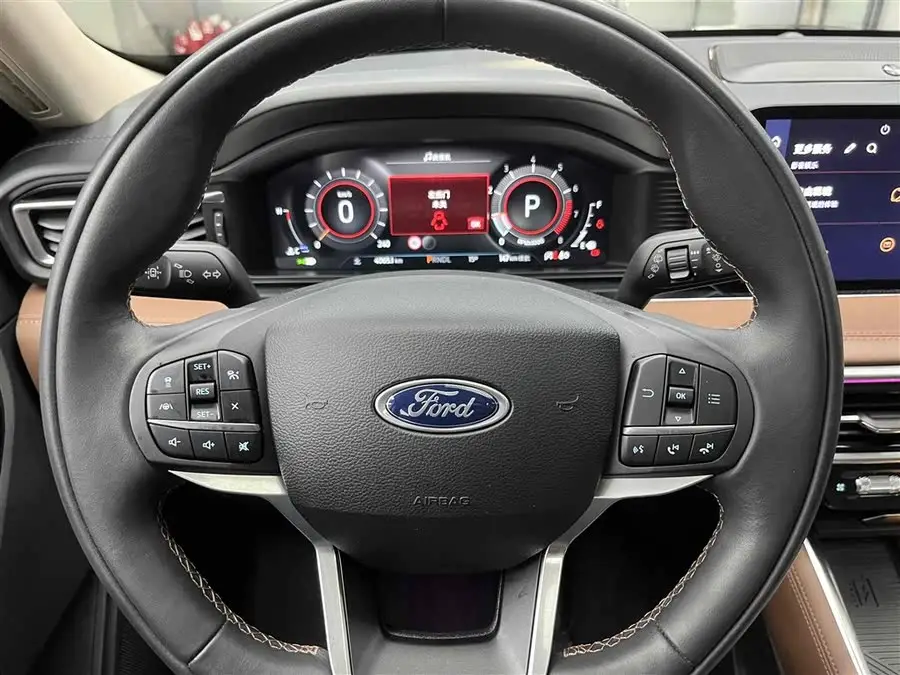 مستكشف 2023 طراز EcoBoost 285 دفع رباعي Titanium 7 مقاعد