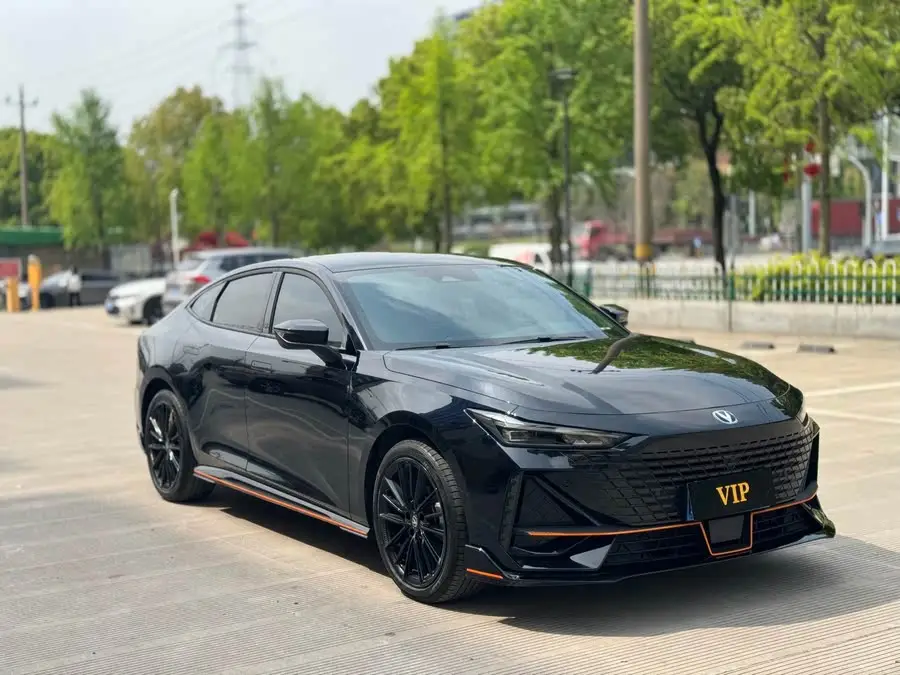 Changan UNI-V 2023 1.5T Sport Edition