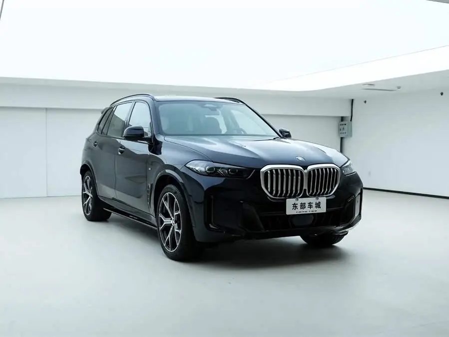 BMW X5 2023 xDrive 30Li باقة M الرياضية الفاخرة لليل