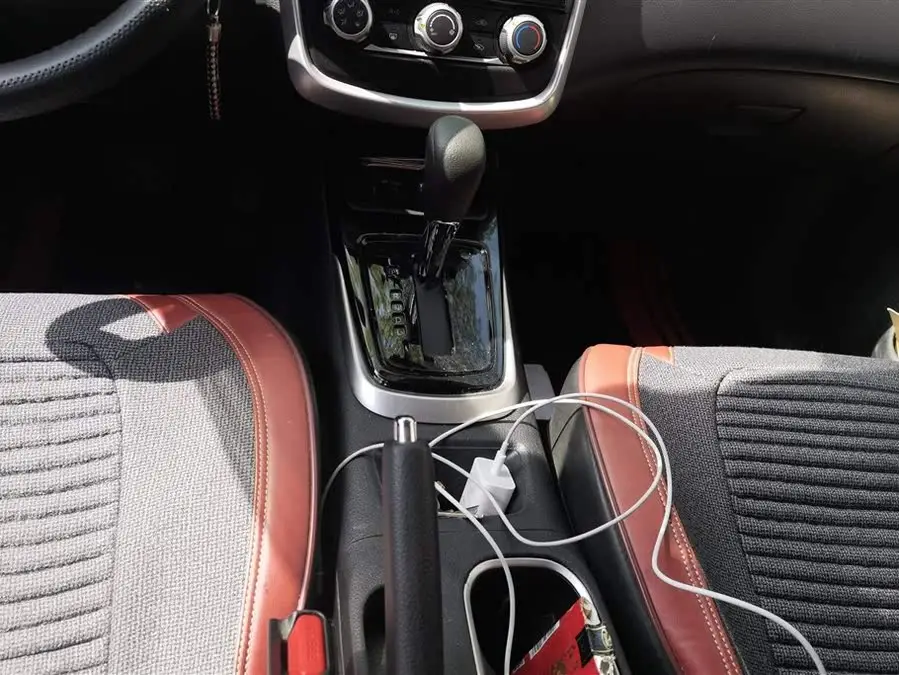 نيسان تييدا 2021 1.6 لتر CVT إصدار سبورت