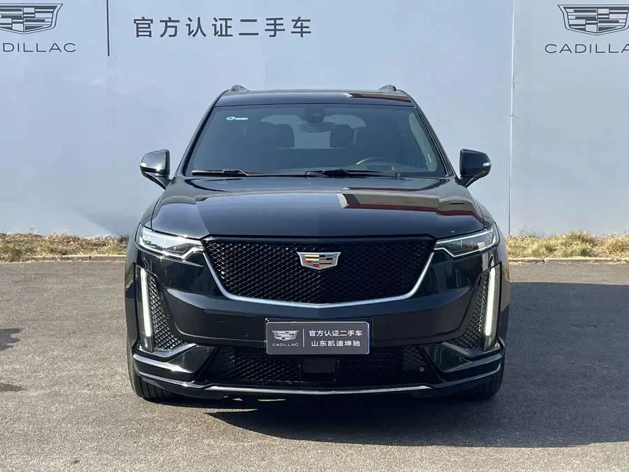 كاديلاك XT6 2022 2.0T بستة مقاعد دفع رباعي بلاتينيوم