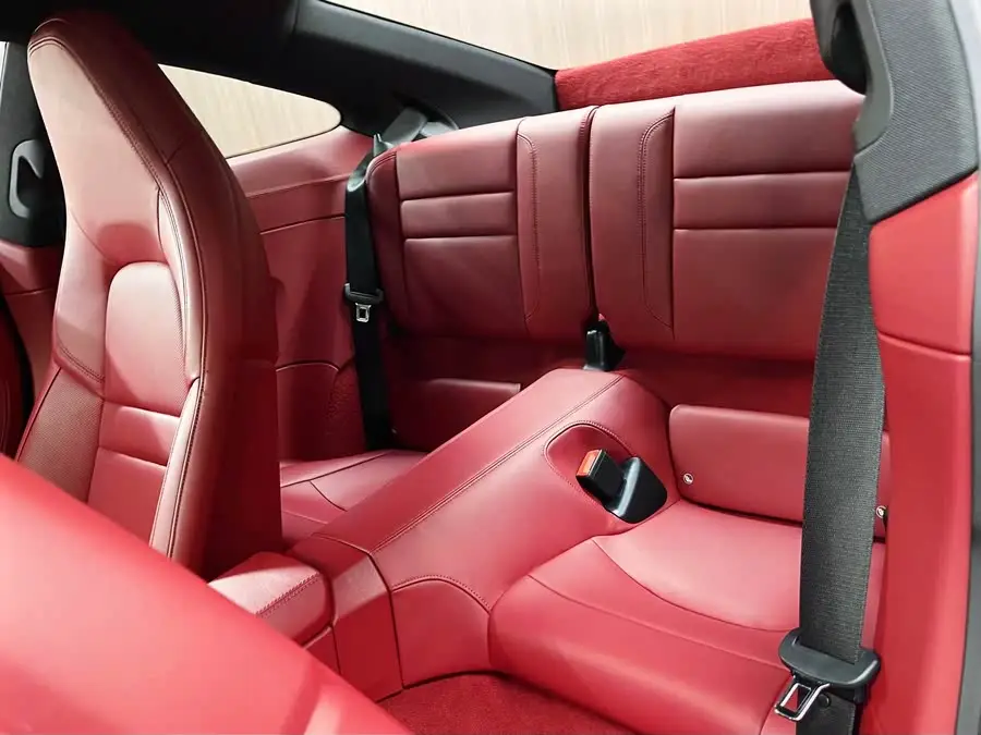 بورش 911 2023 كاريرا 4S 3.0T