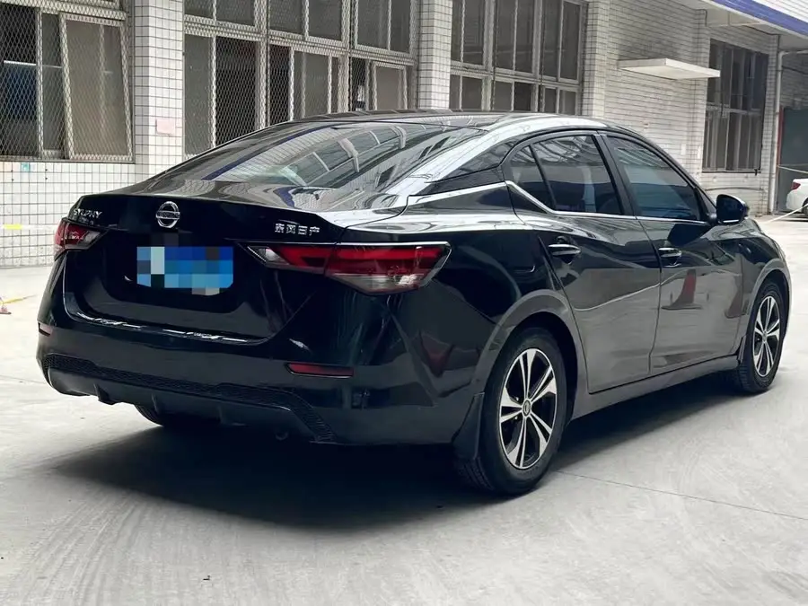 نيسان سيلفي 2021 1.6 لتر XL CVT استمتع الإصدار