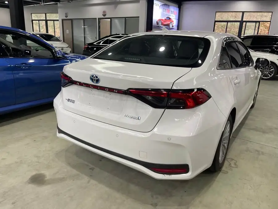 أسد آسيا 2023 طراز هجين 2.0 لتر نسخة متميزة