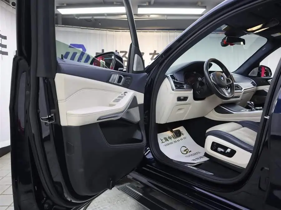 بي إم دبليو X7 2022 xDrive M50i