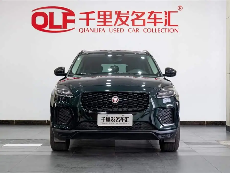 Jaguar E-PACE 2024 R-DYNAMIC SE BLACK