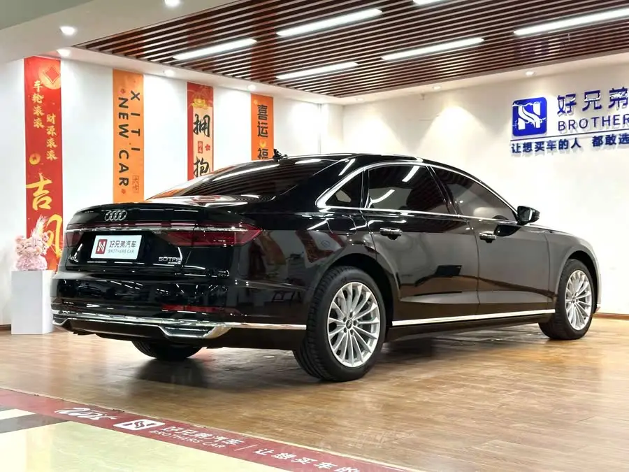 أودي A8 2022 A8L 50 TFSI كواترو إصدار الراحة