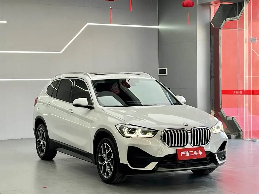 بي إم دبليو X1 2022 sDrive25Li إصدار رائد