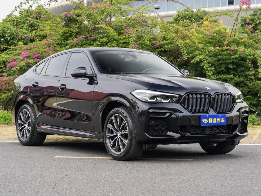 بي إم دبليو X6 2022 نسخة محدثة حزمة M الرياضية xDrive30i
