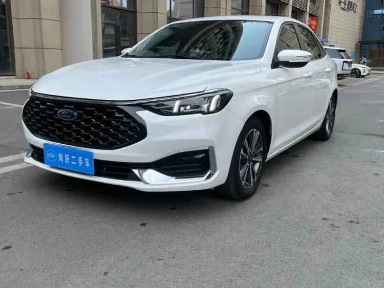 Ford Focus 2021 1.5L Automatic Diamond Edition