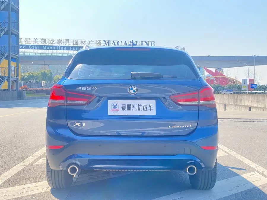 بي إم دبليو X1 2021 تحديث sDrive20Li إصدار الأزياء