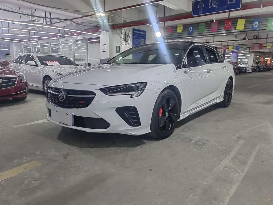 2022 بويك ريجال GS