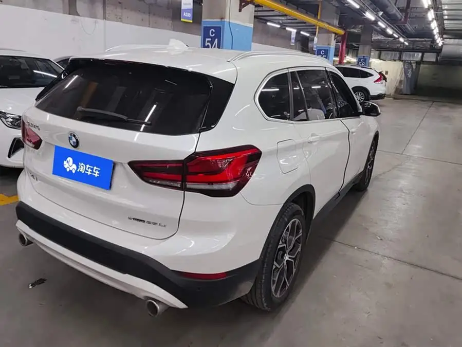 BMW X1 2020 sDrive25Li Leading Edition