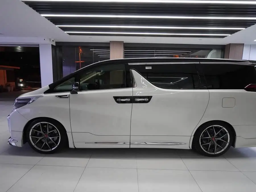 ألفارد 2021 هايبرد 2.5 لتر بريميوم إديشن