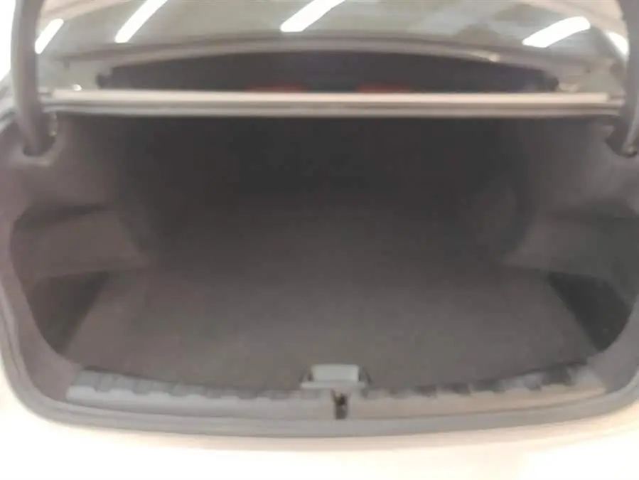 بي ام دبليو i3 2024 ايدرايف 35 ل