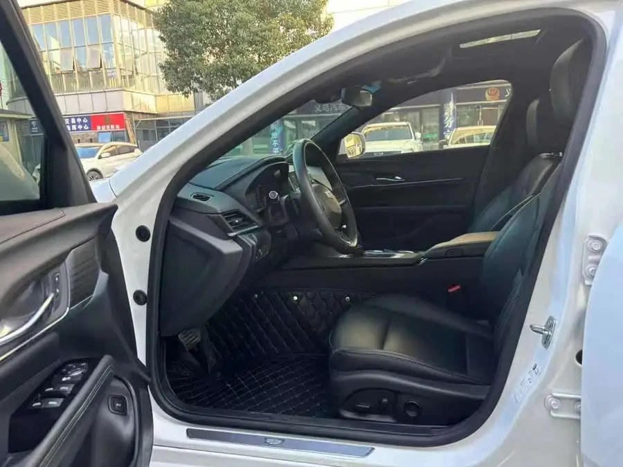 Cadillac CT4 2022 28T Luxury