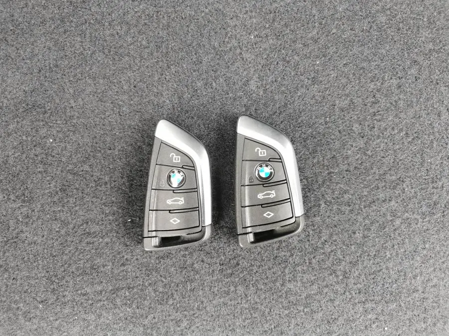 بي إم دبليو i3 2024 eDrive 40L حزمة الرياضة الليلية