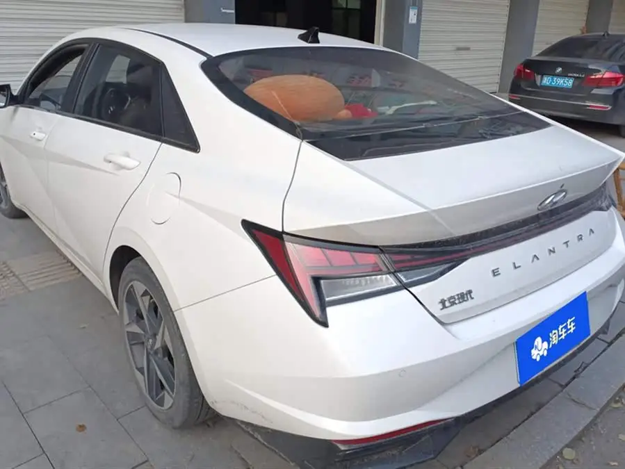 Elantra 2021 1.5L CVT LUX Edition