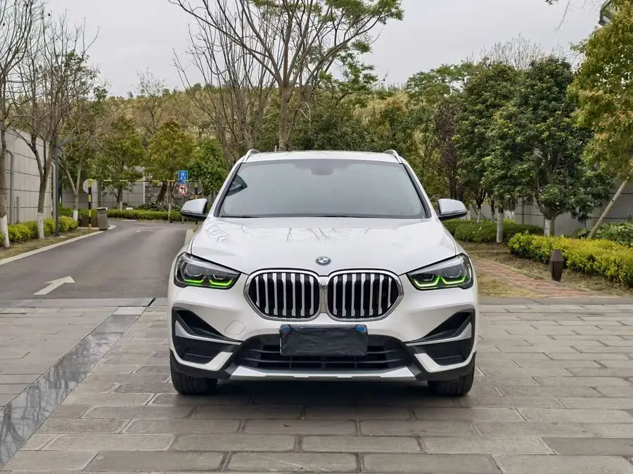 بي إم دبليو X1 2020 sDrive20Li إصدار فاخر