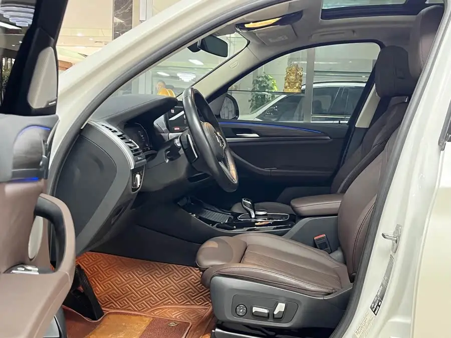 BMW X3 2022 xDrive30i Leading Model M Shadow Package