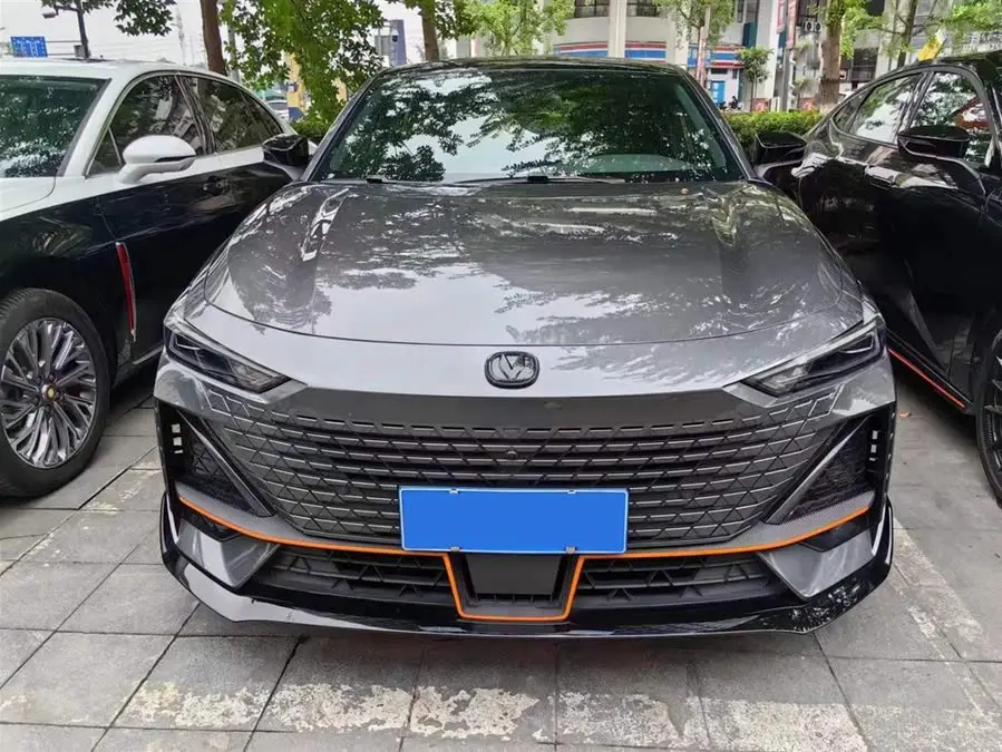 Changan UNI-V 2023 1.5T Premium