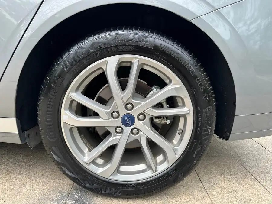 فورد مونديو 2022 طراز مُحسَّن إيكوبوست 245 فاخرة