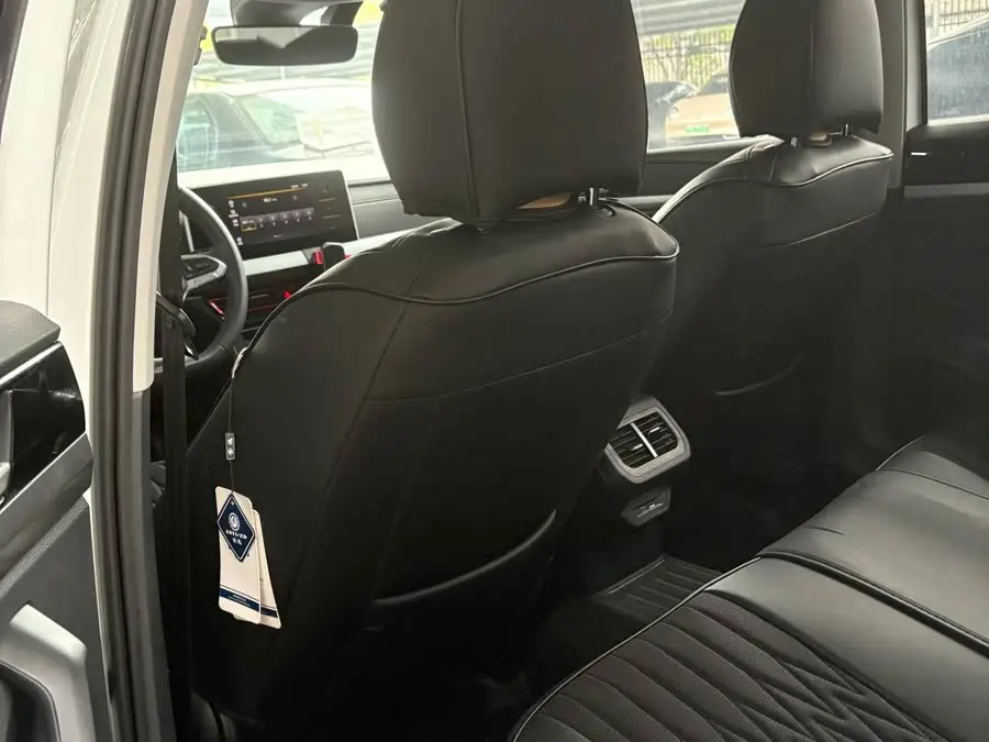 Lavida 2024 300TSI DSG Starry Edition