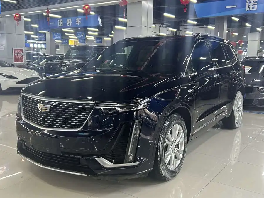 كاديلاك XT6 2021 28T طراز سبعة مقاعد دفع رباعي
