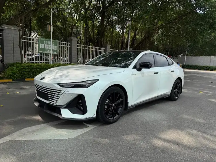 Changan UNI-V 2022 1.5T Premium