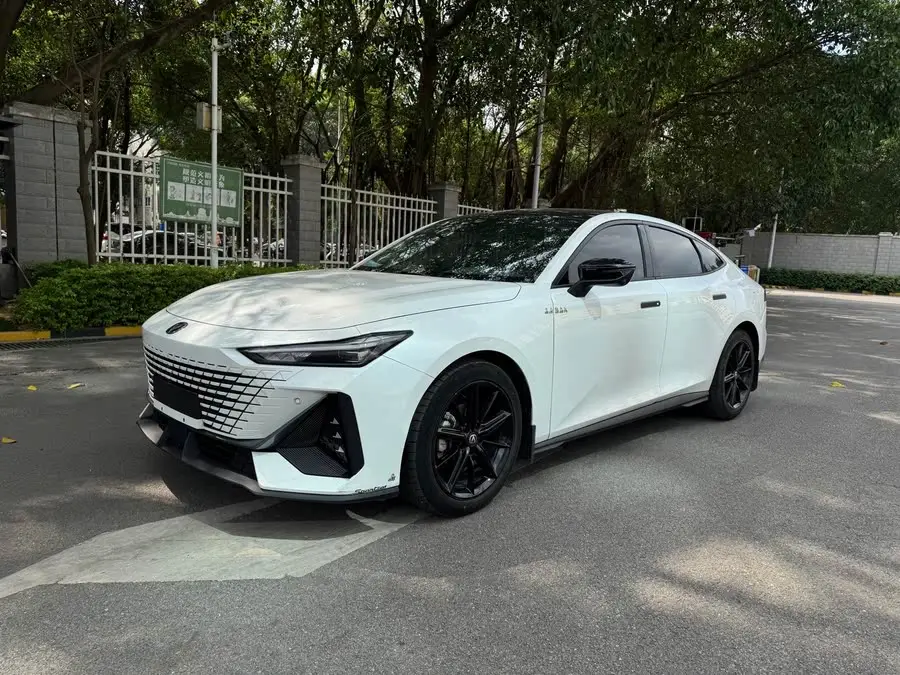 Changan UNI-V 2022 1.5T Premium