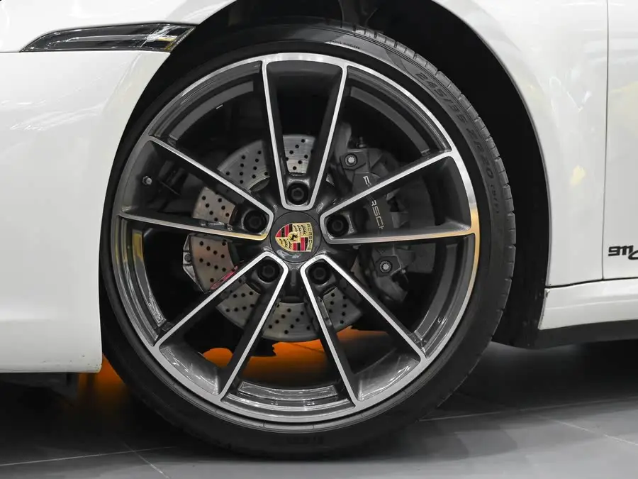 Porsche 911 2020 Carrera 3.0T