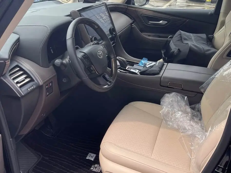 ألفارد 2024 بمحرك مزدوج 2.5 لتر إصدار متميز