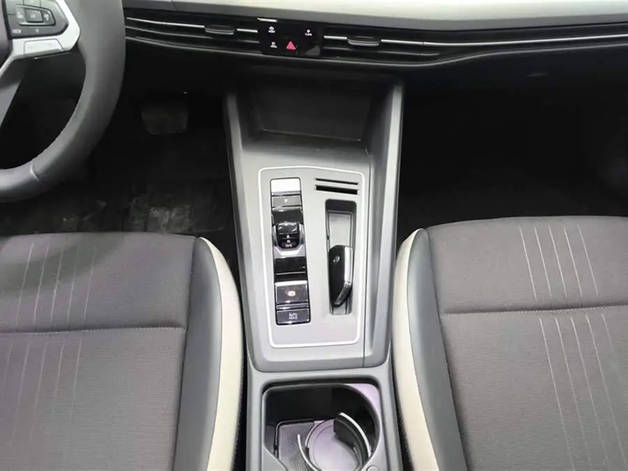 غولف 2023 280TSI DSG برو