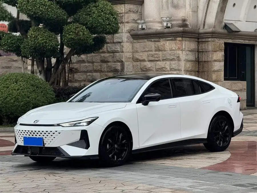 Changan UNI-V 2024 1.5T Premium