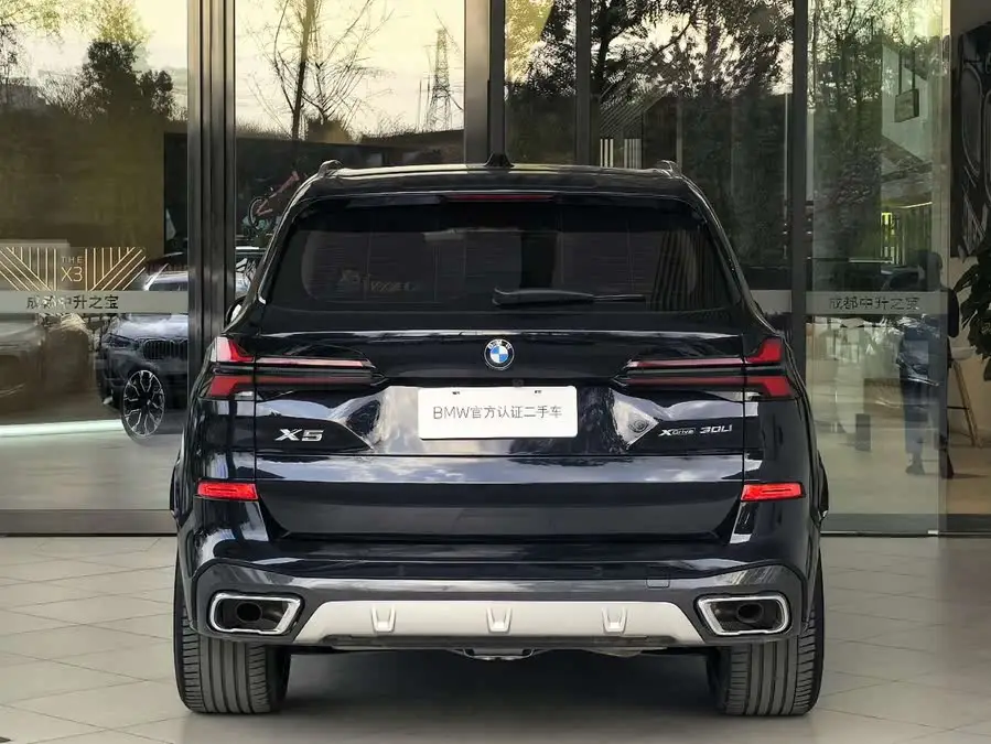 بي إم دبليو X5 2023 xDrive 30Li مجموعة M الرياضية المميزة