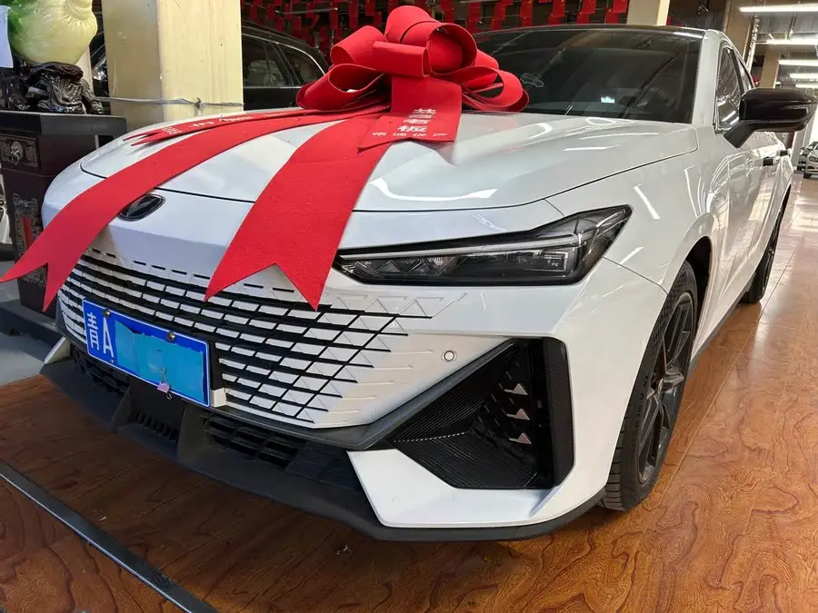 Changan UNI-V 2023 1.5T Premium