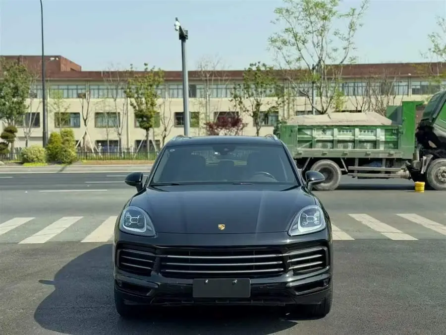 2022 Cayenne 3.0T Platinum Edition