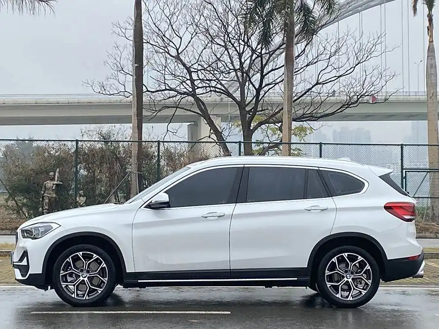 BMW X1 2021 sDrive25Li Leading Edition