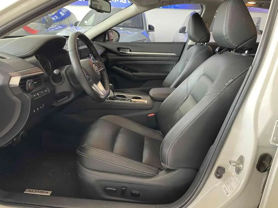 Teana 2021 2.0L XL Upper AD1 Intelligent Navigation Edition