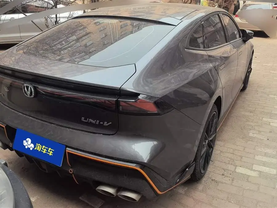 Changan UNI-V 2023 1.5T Sport Version