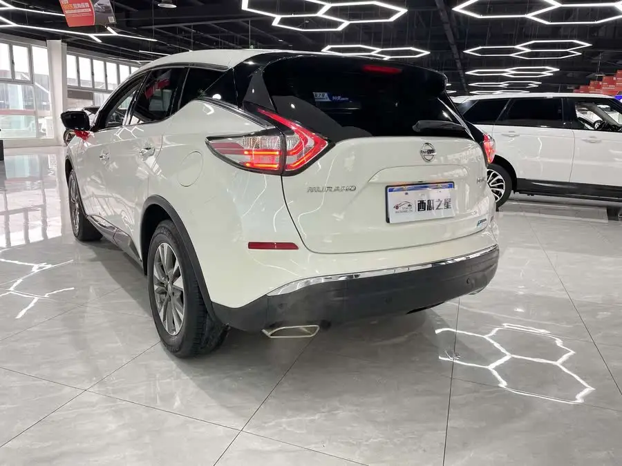 لو لان 2021 2.5 لتر XL دفع ثنائي ذكي فاخر