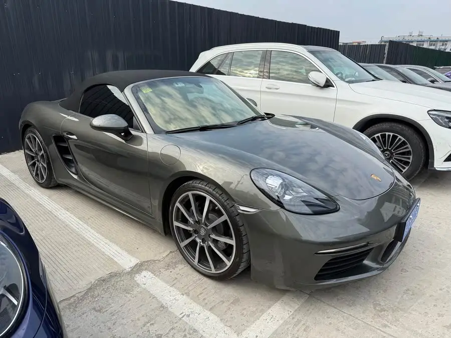 Porsche 718 2020 Model Boxster 2.0T