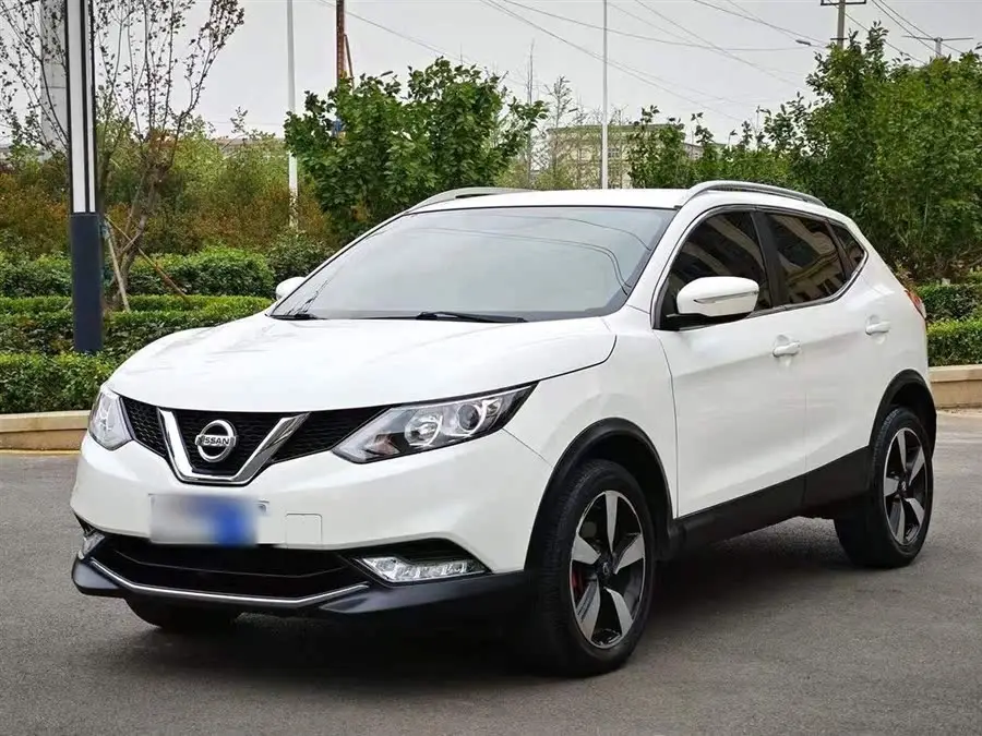 نيسان إكس-تريل 2019 2.0 لتر CVT النسخة الذكية