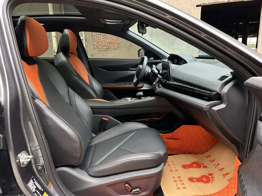 Changan UNI-V 2022 1.5T Premium Model