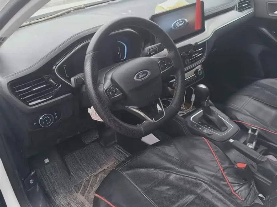 فورد فوكس 2021 سيدان 1.5 لتر أوتوماتيكي تريند