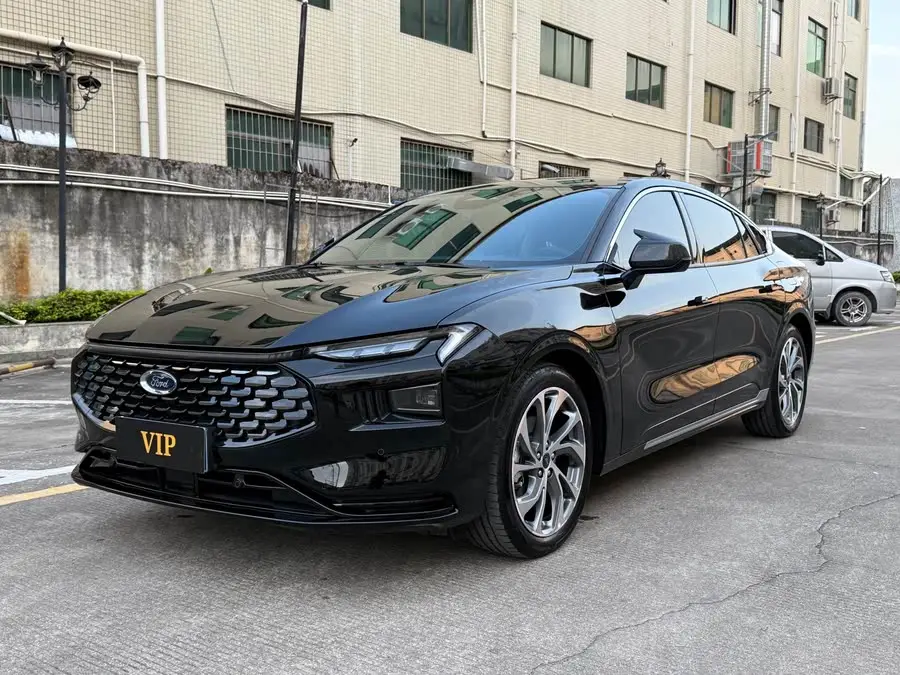 فورد مونديو 2022 الطراز المحدّث EcoBoost 245 تيتانيوم